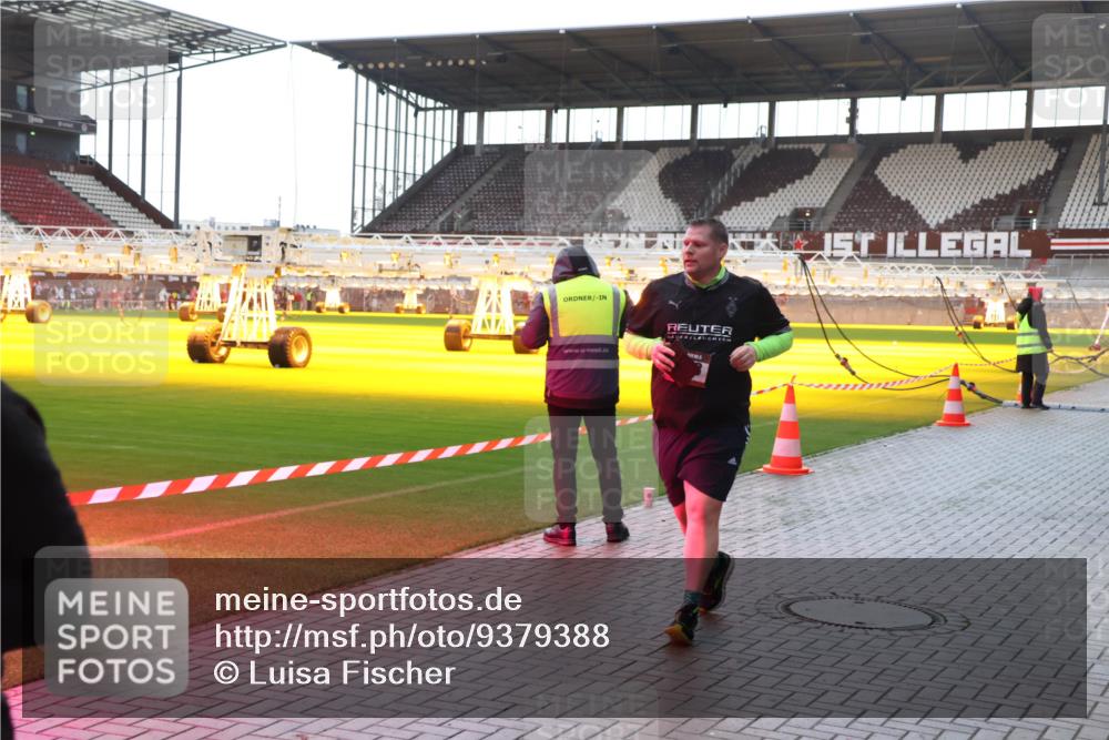 07.12.2025 - St. Pauli X-Mass-Run No. 15 Luisa Fischer http://msf.ph/oto/9379388 07.12.2025 10:33:53 Ziel 1, 83, 498, 828, 1268, 1329, 2054, 2065, 2558, 3543, 3548, 3791, 3901, 3902 meine-sportfotos.de