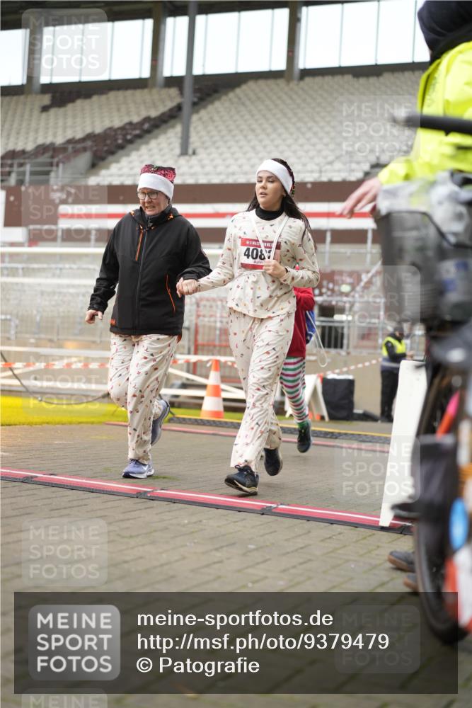 07.12.2025 - St. Pauli X-Mass-Run No. 15 Patografie http://msf.ph/oto/9379479 07.12.2025 10:13:09 Ziel 1044, 1126, 1397, 1733, 2711, 2712, 3588, 3589, 4081, 4082, 4083, 4664 meine-sportfotos.de