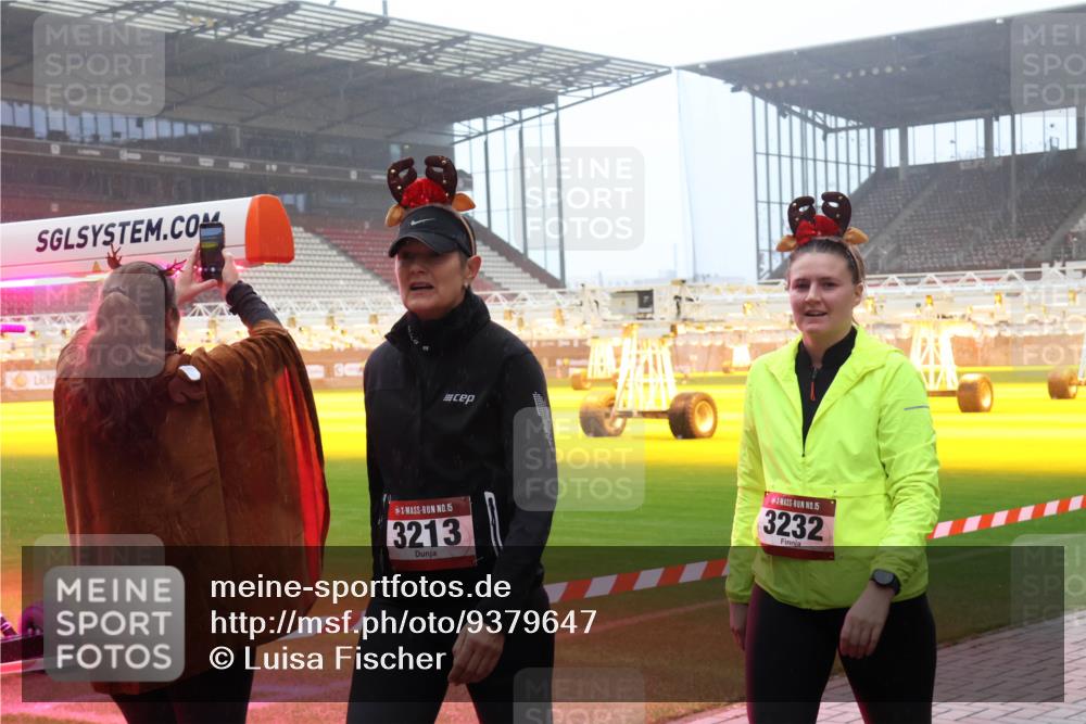 07.12.2025 - St. Pauli X-Mass-Run No. 15 Luisa Fischer http://msf.ph/oto/9379647 07.12.2025 10:07:08 Ziel 15, 3213, 15, 3232, 34, 150, 187, 217, 366, 562, 867, 972, 975, 1007, 1103, 1119, 1369, 1479, 1480, 1505, 1735, 1736, 1832, 1937, 1946, 2129, 3189, 3213, 3232, 3330, 3333, 3534, 3535, 3536, 3537, 3970, 3971, 4354, 4459, 4657, 4665, 4672, 4677, 4735, 4736, 4738, 4739 meine-sportfotos.de
