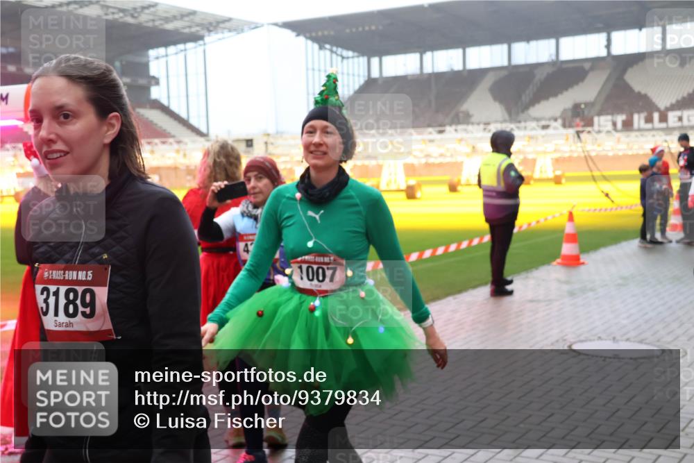 07.12.2025 - St. Pauli X-Mass-Run No. 15 Luisa Fischer http://msf.ph/oto/9379834 07.12.2025 10:07:44 Ziel 15, 3189, 4, 1007, 217, 256, 265, 272, 366, 421, 517, 657, 685, 716, 767, 792, 867, 972, 975, 1103, 1187, 1234, 1447, 1449, 1505, 1543, 1572, 1735, 1736, 2983, 3003, 3189, 3414, 3945, 4354 meine-sportfotos.de