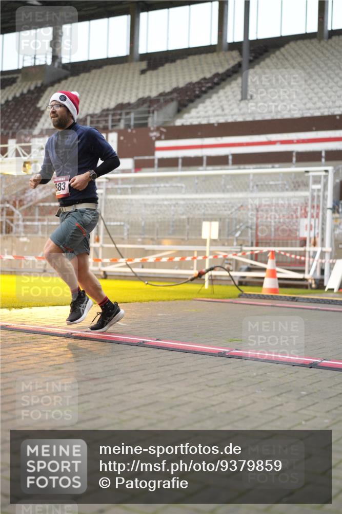07.12.2025 - St. Pauli X-Mass-Run No. 15 Patografie http://msf.ph/oto/9379859 07.12.2025 10:14:56 Ziel 762, 1363, 1867, 1869, 1873, 2883, 2891, 3741, 4001, 4004 meine-sportfotos.de