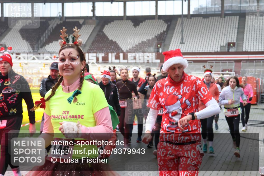 07.12.2025 - St. Pauli X-Mass-Run No. 15 Luisa Fischer http://msf.ph/oto/9379943 07.12.2025 11:12:00 Ziel 1, 1, 105, 15, 146, 182, 171, 182, 190, 411, 679, 689, 690, 694, 697, 698, 777, 787, 788, 812, 815, 817, 832, 841, 909, 1145, 1146, 1147, 1186, 1309, 1321, 1518, 1519, 1557, 1565, 1568, 1589, 1619, 1707, 1711, 1714, 1767, 1770, 2258, 2742, 4801, 4805, 4806, 4810, 4813, 5005, 5006 meine-sportfotos.de