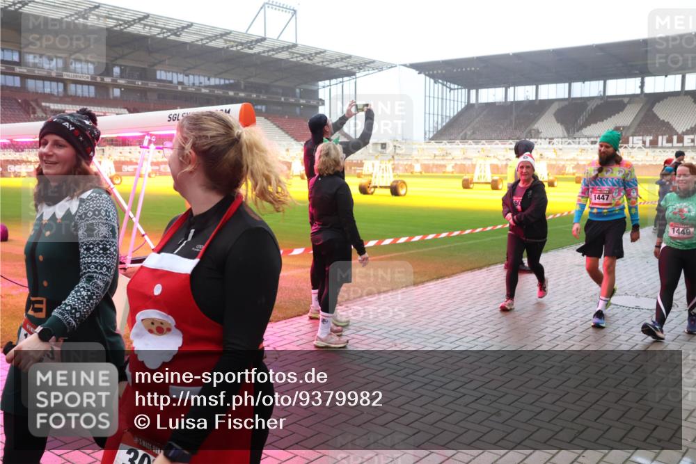 07.12.2025 - St. Pauli X-Mass-Run No. 15 Luisa Fischer http://msf.ph/oto/9379982 07.12.2025 10:08:16 Ziel 20, 90, 1447, 1449, 256, 265, 272, 517, 657, 685, 716, 767, 1187, 1234, 1447, 1449, 1543, 1905, 2691, 2692, 3003, 3627, 3628, 4231, 4623, 4624, 4626, 4734, 4737, 4740 meine-sportfotos.de