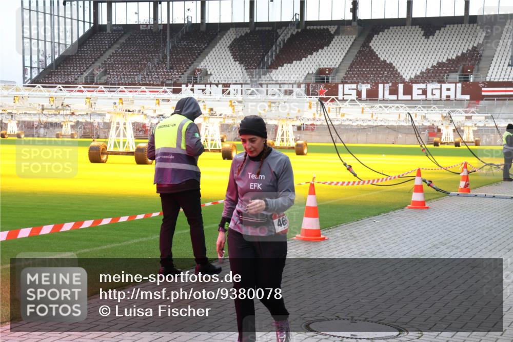 07.12.2025 - St. Pauli X-Mass-Run No. 15 Luisa Fischer http://msf.ph/oto/9380078 07.12.2025 10:37:36 Ziel 469, 37, 503, 511, 521, 665, 833, 2349, 2351, 2615, 3056, 3090, 3214, 3263, 4690, 4691, 4693, 4761 meine-sportfotos.de