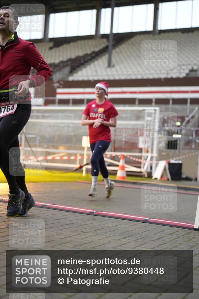 07.12.2025 - St. Pauli X-Mass-Run No. 15 Patografie http://msf.ph/oto/9380448 07.12.2025 10:17:13 Ziel 257, 268, 3229, 3522, 3874, 3987, 4114, 4339, 4764 meine-sportfotos.de