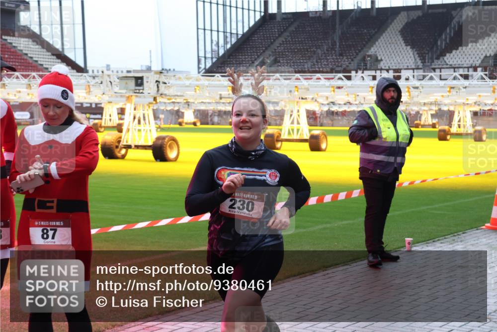 07.12.2025 - St. Pauli X-Mass-Run No. 15 Luisa Fischer http://msf.ph/oto/9380461 07.12.2025 10:40:42 Ziel 15, 15, 87, 15, 230, 6709, 87, 108, 230, 538, 580, 731, 735, 827, 1604, 1748, 1749, 2169, 2594, 2754, 2916, 3161, 3164, 3244, 3407, 3408, 3796, 3797, 4041, 4874, 4878 meine-sportfotos.de