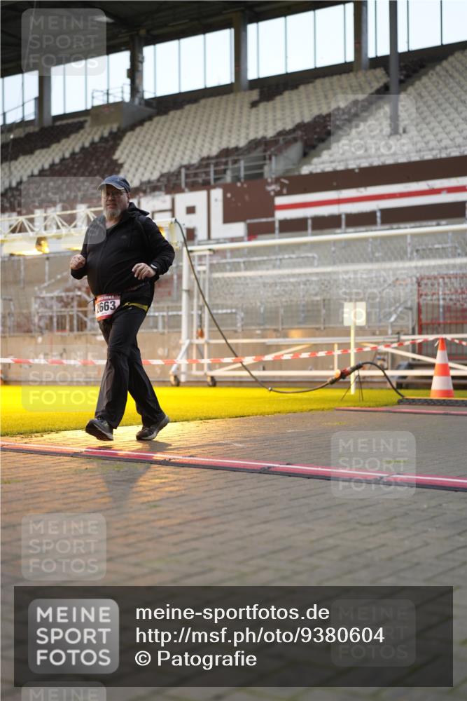 07.12.2025 - St. Pauli X-Mass-Run No. 15 Patografie http://msf.ph/oto/9380604 07.12.2025 10:17:41 Ziel 1161, 1162, 1963, 2663, 2952, 3804, 4127, 4227 meine-sportfotos.de