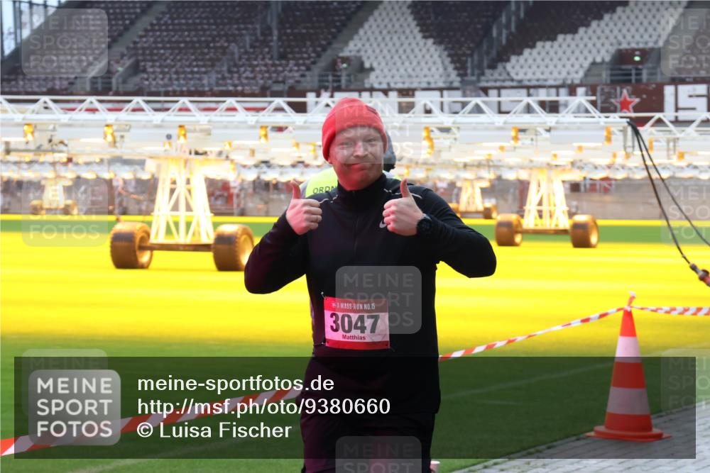 07.12.2025 - St. Pauli X-Mass-Run No. 15 Luisa Fischer http://msf.ph/oto/9380660 07.12.2025 10:41:48 Ziel 15, 3047, 259, 279, 449, 545, 575, 952, 1153, 1275, 2288, 2330, 2331, 2507, 3047, 3264, 3265, 3392, 3951, 4617, 4773 meine-sportfotos.de