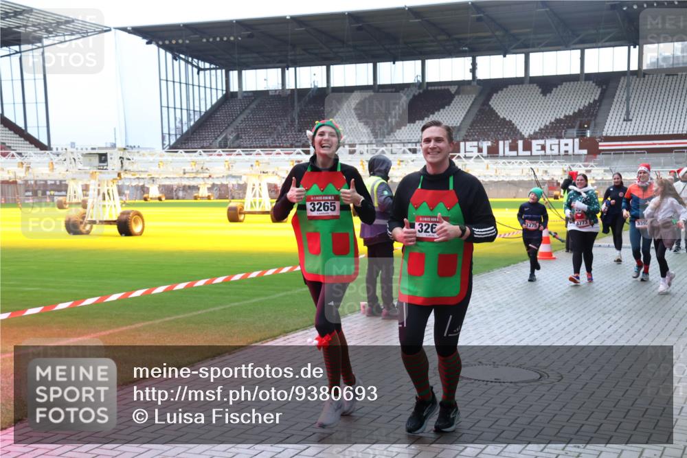 07.12.2025 - St. Pauli X-Mass-Run No. 15 Luisa Fischer http://msf.ph/oto/9380693 07.12.2025 10:41:52 Ziel 5, 3265, 326, 1275, 4773, 3392, 141, 259, 279, 322, 449, 545, 575, 952, 1153, 1275, 2288, 2330, 2331, 2507, 2563, 3047, 3392, 3951, 4617, 4773 meine-sportfotos.de