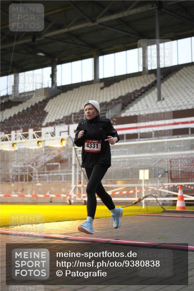 07.12.2025 - St. Pauli X-Mass-Run No. 15 Patografie http://msf.ph/oto/9380838 07.12.2025 10:18:54 Ziel 721, 1034, 2152, 3455, 3724, 3975, 3976, 4330, 4331, 4475, 4498 meine-sportfotos.de