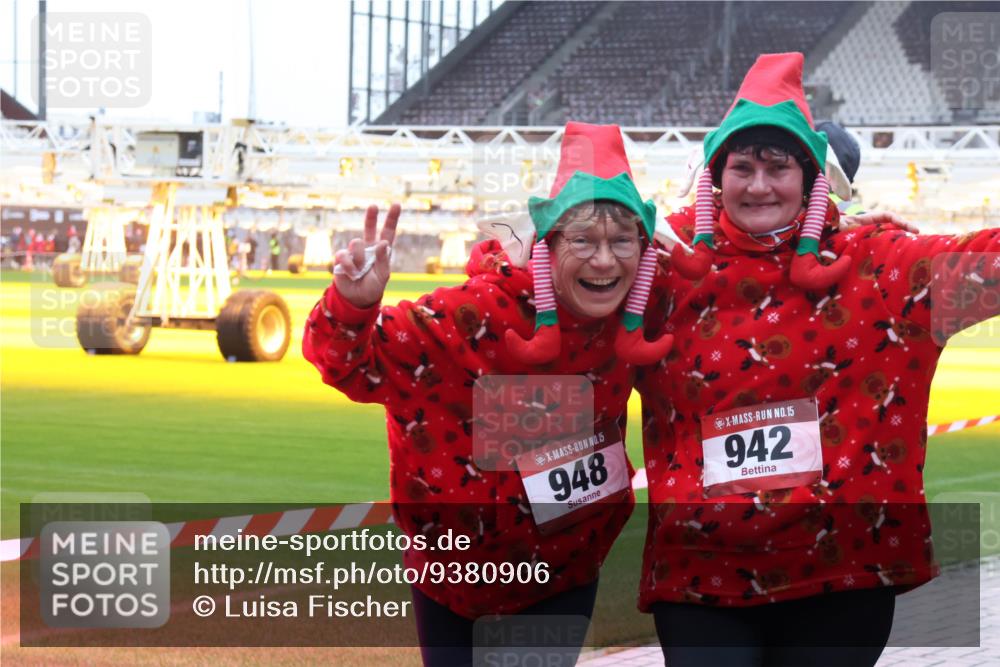 07.12.2025 - St. Pauli X-Mass-Run No. 15 Luisa Fischer http://msf.ph/oto/9380906 07.12.2025 11:15:23 Ziel 15, 948, 15, 942, 313, 525, 922, 1623, 1627, 1662, 1776, 1778, 1798, 1804, 1805, 1806, 1807, 2040, 2211, 3133, 4010 meine-sportfotos.de