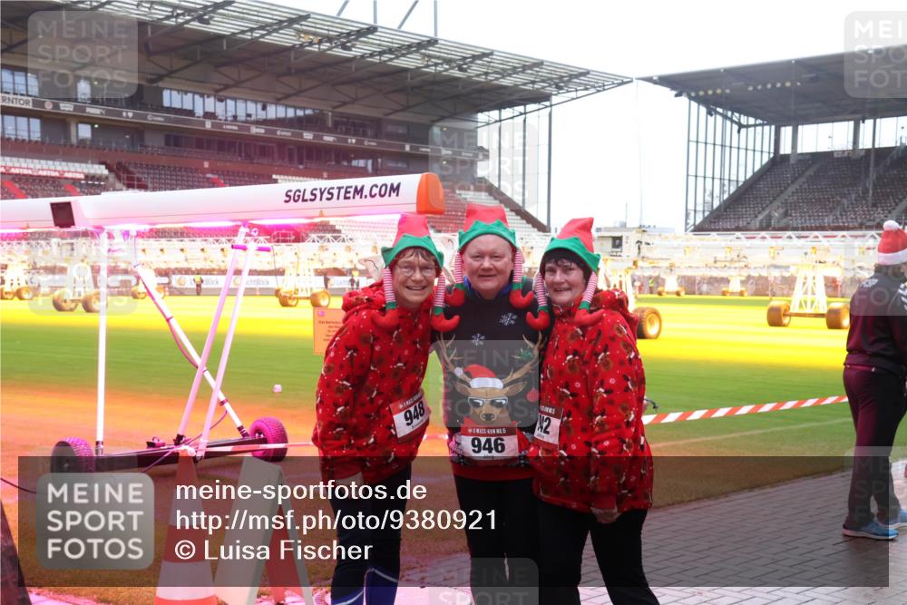 07.12.2025 - St. Pauli X-Mass-Run No. 15 Luisa Fischer http://msf.ph/oto/9380921 07.12.2025 11:15:33 Ziel 948, 15, 946, 2, 171, 313, 391, 922, 1218, 1282, 1623, 1627, 1662, 1778, 1798, 1804, 1807, 3133, 4010 meine-sportfotos.de