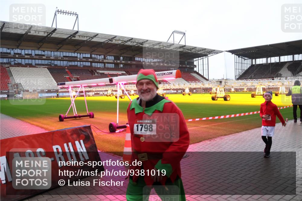 07.12.2025 - St. Pauli X-Mass-Run No. 15 Luisa Fischer http://msf.ph/oto/9381019 07.12.2025 11:15:44 Ziel 5, 1798, 313, 391, 1218, 1282, 1623, 1627, 1662, 3133 meine-sportfotos.de