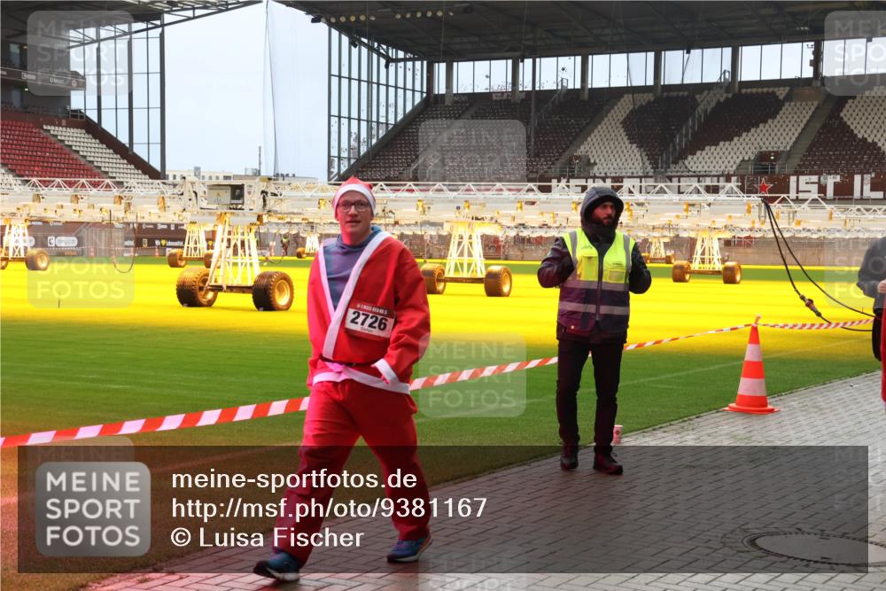 07.12.2025 - St. Pauli X-Mass-Run No. 15 Luisa Fischer http://msf.ph/oto/9381167 07.12.2025 10:44:06 Ziel 5, 2726, 6709, 74, 84, 559, 706, 1053, 1616, 1913, 2459, 2487, 2499, 2647, 2724, 2726, 2761, 2762, 2767, 2950, 2955, 3022, 3038, 3100, 3226, 3237, 4095, 4096, 4104, 4254, 4255 meine-sportfotos.de