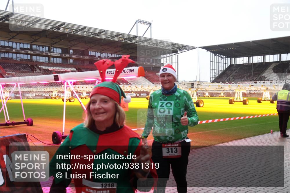 07.12.2025 - St. Pauli X-Mass-Run No. 15 Luisa Fischer http://msf.ph/oto/9381319 07.12.2025 11:16:13 Ziel 1218, 5, 15, 313, 8, 14, 372, 391, 1218, 1282, 2194, 2195, 2464 meine-sportfotos.de