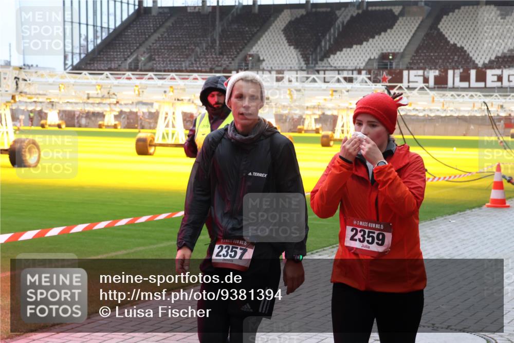 07.12.2025 - St. Pauli X-Mass-Run No. 15 Luisa Fischer http://msf.ph/oto/9381394 07.12.2025 10:45:25 Ziel 709, 15, 2357, 15, 2359, 82, 86, 631, 636, 791, 793, 1245, 1415, 1419, 1546, 2058, 2086, 2158, 2321, 2325, 2524, 2525, 3132, 3350, 4876 meine-sportfotos.de