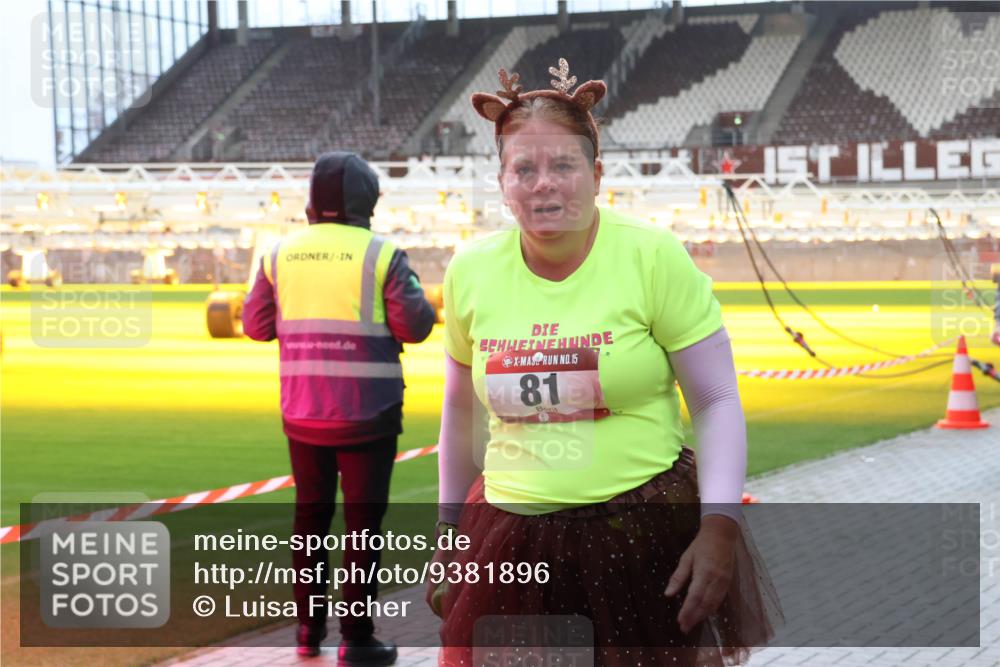 07.12.2025 - St. Pauli X-Mass-Run No. 15 Luisa Fischer http://msf.ph/oto/9381896 07.12.2025 10:47:19 Ziel 15, 81, 58, 81, 221, 231, 479, 485, 639, 641, 821, 823, 824, 921, 1171, 1242, 1359, 1362, 1747, 1750, 1819, 1872, 1875, 2092, 2115, 2488, 2536, 2957, 2965, 2989, 2993, 2998, 3001, 3029, 3123, 3344, 4593 meine-sportfotos.de