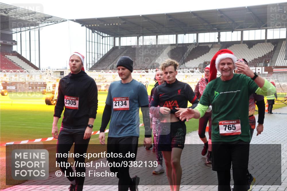 07.12.2025 - St. Pauli X-Mass-Run No. 15 Luisa Fischer http://msf.ph/oto/9382139 07.12.2025 11:21:26 Ziel 15, 2305, 15, 2134, 15, 765, 540, 765, 1020, 1135, 1614, 2242, 2375, 2376, 2379, 2462, 2601, 2854, 2867, 3037, 3135, 3220, 3283 meine-sportfotos.de