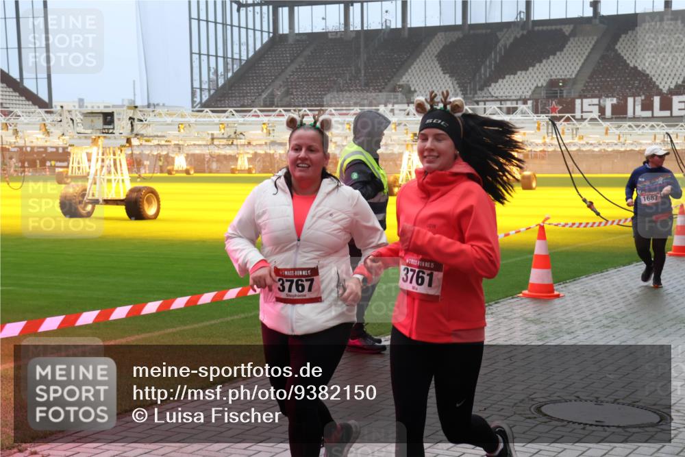 07.12.2025 - St. Pauli X-Mass-Run No. 15 Luisa Fischer http://msf.ph/oto/9382150 07.12.2025 10:12:24 Ziel 15, 3767, 15, 3761, 1687, 670, 756, 1389, 1526, 1687, 1688, 1833, 2177, 2906, 2909, 3085, 3761, 3767, 3870, 3909, 3932, 3935, 4658 meine-sportfotos.de