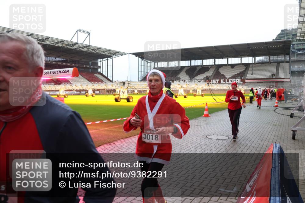 07.12.2025 - St. Pauli X-Mass-Run No. 15 Luisa Fischer http://msf.ph/oto/9382291 07.12.2025 10:48:43 Ziel 55, 3018, 676, 233, 282, 290, 472, 513, 553, 577, 633, 876, 935, 1195, 1265, 1267, 1515, 1516, 1517, 1521, 2028, 2146, 2147, 2232, 2233, 2235, 2239, 2241, 2339, 2501, 2608, 2611, 2796, 2797, 2803, 3017, 3018, 3019, 3598, 4229, 4447, 4598, 4863 meine-sportfotos.de