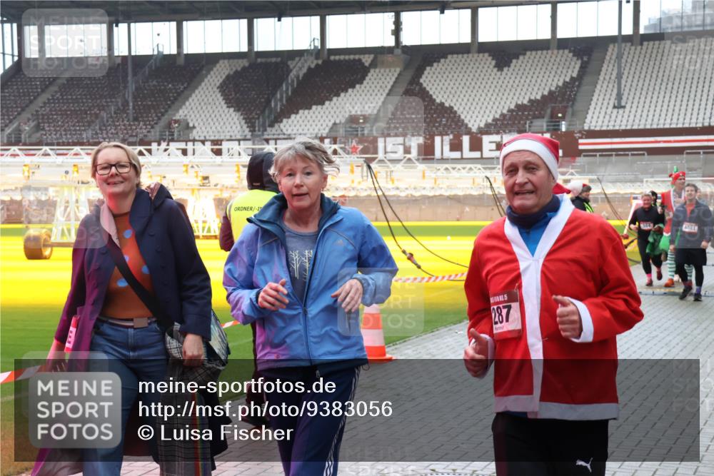 07.12.2025 - St. Pauli X-Mass-Run No. 15 Luisa Fischer http://msf.ph/oto/9383056 07.12.2025 10:51:41 Ziel 15, 287, 4881, 249, 381, 564, 769, 1047, 1093, 1691, 2642, 2643, 2674, 2737, 2738, 2959, 3199, 3342, 4535, 4537, 4881 meine-sportfotos.de