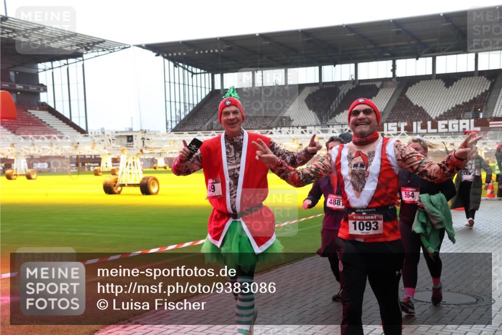 07.12.2025 - St. Pauli X-Mass-Run No. 15 Luisa Fischer http://msf.ph/oto/9383086 07.12.2025 10:51:50 Ziel 49, 488, 15, 1093, 564, 249, 275, 769, 1047, 1093, 1691, 2103, 2105, 2327, 2332, 2553, 2642, 2643, 2674, 2959, 3199, 3342, 4862 meine-sportfotos.de