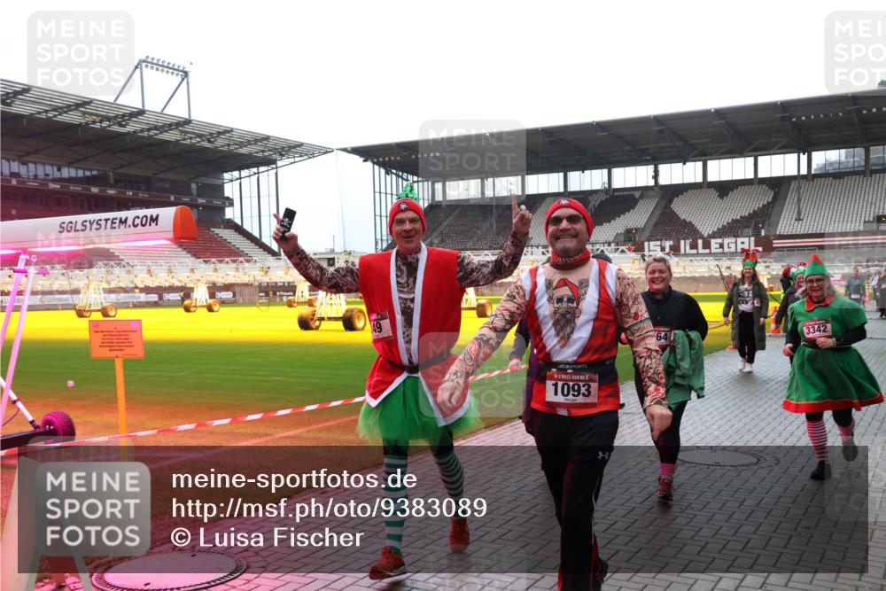 07.12.2025 - St. Pauli X-Mass-Run No. 15 Luisa Fischer http://msf.ph/oto/9383089 07.12.2025 10:51:50 Ziel 15, 1093, 64, 3342, 249, 275, 769, 1047, 1093, 1691, 2103, 2105, 2327, 2332, 2553, 2642, 2643, 2674, 2959, 3199, 3342, 4862 meine-sportfotos.de