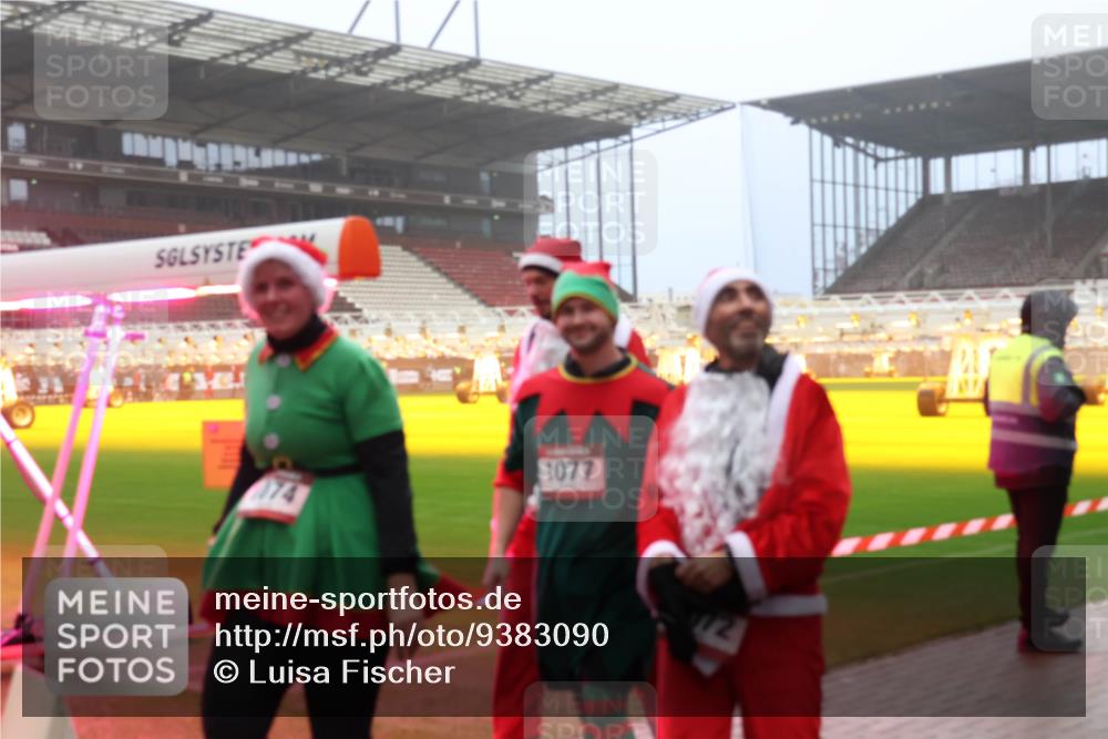 07.12.2025 - St. Pauli X-Mass-Run No. 15 Luisa Fischer http://msf.ph/oto/9383090 07.12.2025 10:13:25 Ziel 1077, 9, 18, 80, 938, 1044, 1126, 1397, 1733, 2687, 2711, 2712, 2758, 2760, 2770, 3040, 3428, 3514, 3551, 3557, 3585, 3588, 3589, 3799, 3834, 3836, 4081, 4082, 4083, 4487, 4664 meine-sportfotos.de