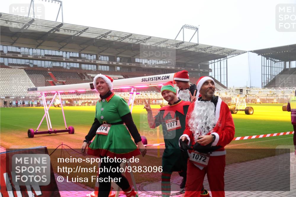 07.12.2025 - St. Pauli X-Mass-Run No. 15 Luisa Fischer http://msf.ph/oto/9383096 07.12.2025 10:13:26 Ziel 1074, 1077, 1072, 9, 18, 80, 938, 1044, 1126, 1397, 1733, 2687, 2711, 2712, 2770, 3040, 3428, 3514, 3551, 3557, 3585, 3588, 3589, 3799, 3834, 3836, 4081, 4082, 4083, 4487, 4664 meine-sportfotos.de