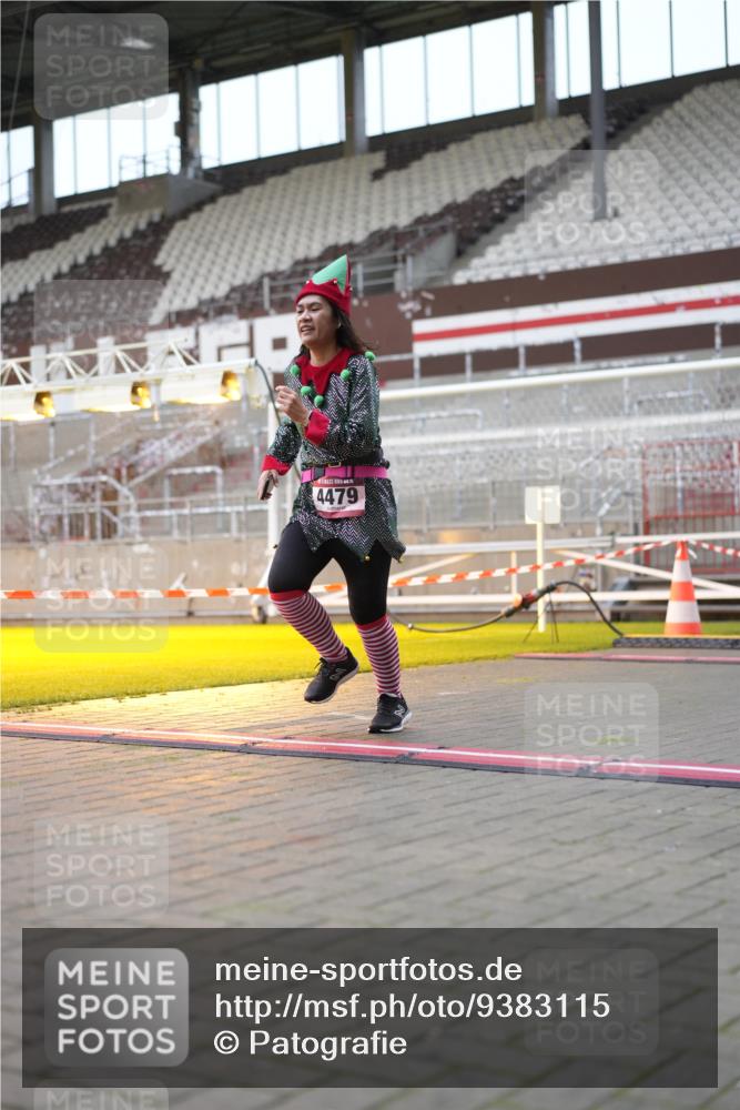 07.12.2025 - St. Pauli X-Mass-Run No. 15 Patografie http://msf.ph/oto/9383115 07.12.2025 10:23:55 Ziel 711, 2603, 2634, 3968, 4043, 4139, 4144, 4203, 4377, 4378, 4479, 4765 meine-sportfotos.de