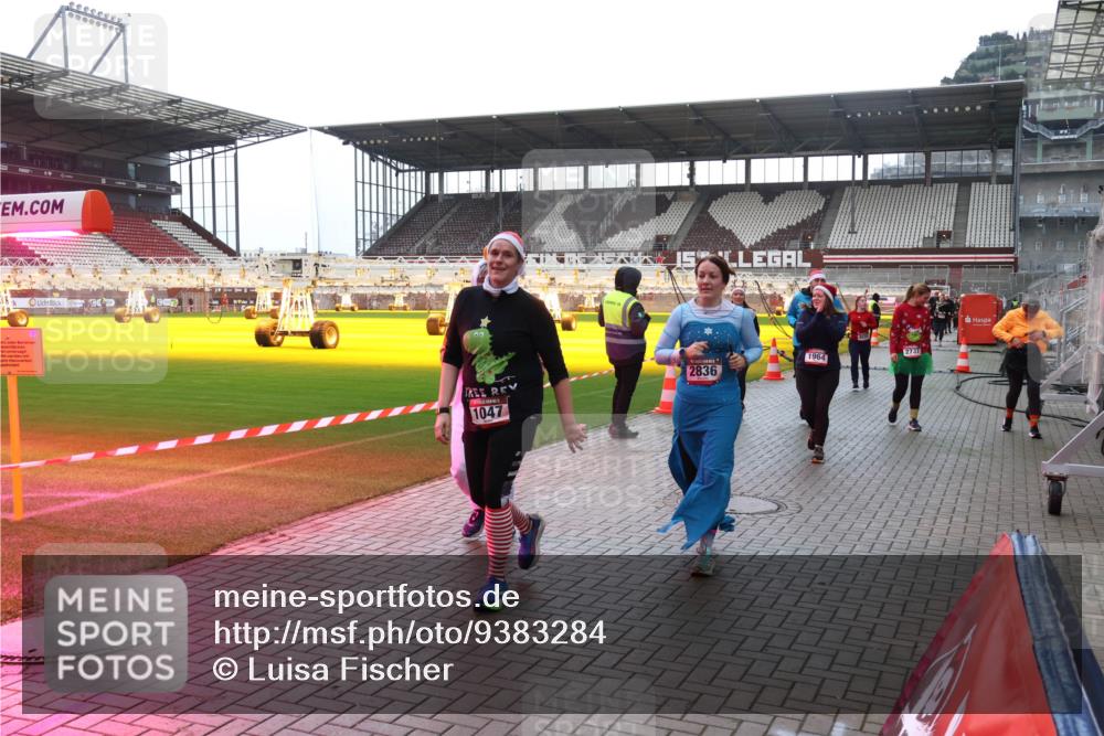 07.12.2025 - St. Pauli X-Mass-Run No. 15 Luisa Fischer http://msf.ph/oto/9383284 07.12.2025 10:52:26 Ziel 00, 1047, 2836, 1964, 2737, 27, 275, 328, 499, 506, 654, 931, 1047, 1098, 1964, 1982, 1984, 2103, 2105, 2165, 2287, 2289, 2327, 2332, 2553, 2592, 2593, 2607, 2661, 2836, 2837, 2959, 3223, 3228, 4550, 4797, 4862, 4864, 4865, 4866, 4879, 4880 meine-sportfotos.de