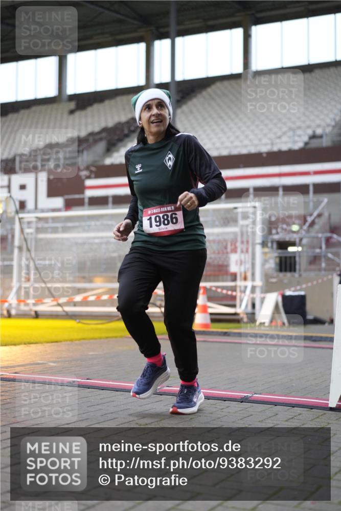 07.12.2025 - St. Pauli X-Mass-Run No. 15 Patografie http://msf.ph/oto/9383292 07.12.2025 10:24:25 Ziel 712, 1986, 2071, 4122, 4140, 4689, 4692, 4694, 4766, 4780 meine-sportfotos.de