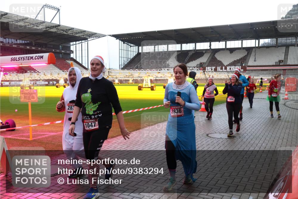07.12.2025 - St. Pauli X-Mass-Run No. 15 Luisa Fischer http://msf.ph/oto/9383294 07.12.2025 10:52:27 Ziel 00, 283, 1047, 2836, 1982, 1964, 2737, 27, 275, 328, 499, 506, 654, 931, 1047, 1098, 1964, 1982, 1984, 2103, 2105, 2165, 2287, 2289, 2327, 2332, 2553, 2592, 2593, 2607, 2661, 2836, 2837, 3223, 3228, 4550, 4797, 4862, 4864, 4865, 4866, 4879, 4880 meine-sportfotos.de