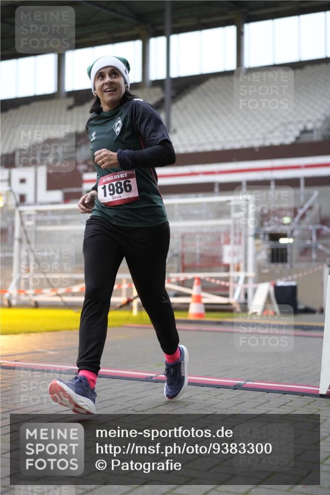 07.12.2025 - St. Pauli X-Mass-Run No. 15 Patografie http://msf.ph/oto/9383300 07.12.2025 10:24:25 Ziel 712, 1986, 2071, 4122, 4140, 4689, 4692, 4694, 4766, 4780 meine-sportfotos.de