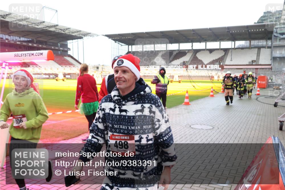 07.12.2025 - St. Pauli X-Mass-Run No. 15 Luisa Fischer http://msf.ph/oto/9383391 07.12.2025 10:52:46 Ziel 506, 15, 498, 4, 27, 499, 506, 654, 931, 1098, 1964, 1982, 1984, 2165, 2287, 2289, 2592, 2661, 2836, 2837, 4550, 4797, 4864, 4865, 4866, 4879, 4880, 4882 meine-sportfotos.de