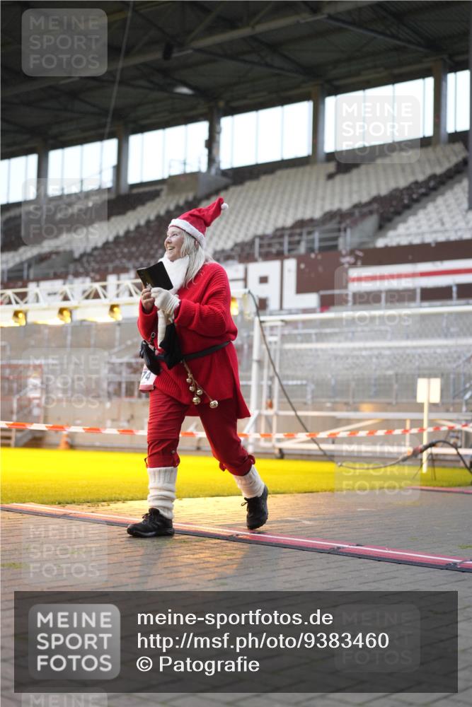 07.12.2025 - St. Pauli X-Mass-Run No. 15 Patografie http://msf.ph/oto/9383460 07.12.2025 10:24:47 Ziel 915, 974, 3152, 4078, 4079, 4091, 4092, 4135, 4136, 4155, 4177, 4474, 4496, 4497, 4530, 4541, 4542, 4846 meine-sportfotos.de