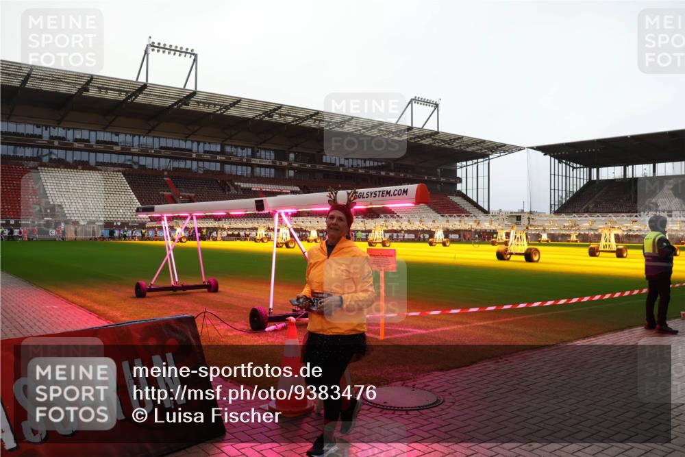 07.12.2025 - St. Pauli X-Mass-Run No. 15 Luisa Fischer http://msf.ph/oto/9383476 07.12.2025 10:53:10 Ziel 176, 262, 499, 500, 504, 506, 507, 510, 654, 931, 1098, 1305, 2673, 4797, 4859, 4882 meine-sportfotos.de