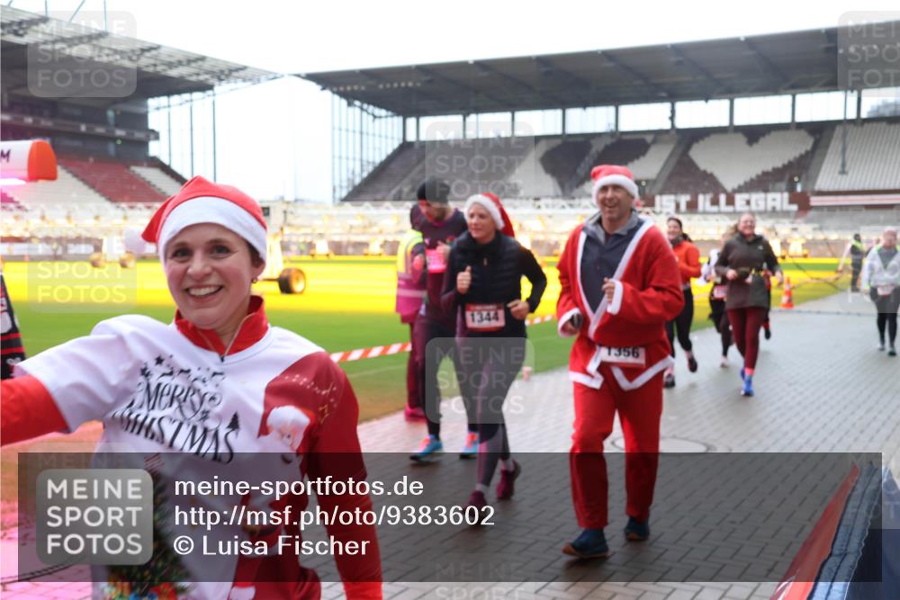 07.12.2025 - St. Pauli X-Mass-Run No. 15 Luisa Fischer http://msf.ph/oto/9383602 07.12.2025 11:26:28 Ziel 1344, 1356, 610, 624, 674, 678, 1079, 1334, 1339, 1344, 1345, 1356, 1379, 1388, 1498, 1501, 1593, 1632, 1672, 1673, 2055, 2059, 2063, 2066, 2069, 2074, 2088, 2124, 2145, 2161, 2166, 2198, 2255, 2257, 2260, 2265, 2498, 2637, 2786, 2795, 3050, 3051, 3068, 3070, 3094, 3217, 3257, 3258, 3260, 3261, 3607, 4654, 4825 meine-sportfotos.de