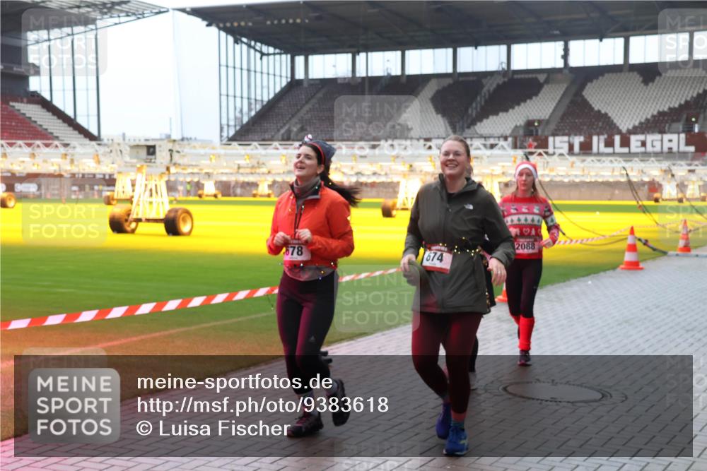 07.12.2025 - St. Pauli X-Mass-Run No. 15 Luisa Fischer http://msf.ph/oto/9383618 07.12.2025 11:26:30 Ziel 678, 674, 408, 2088, 610, 624, 674, 678, 1079, 1334, 1339, 1344, 1345, 1356, 1379, 1388, 1498, 1501, 1593, 1632, 1672, 1673, 2055, 2059, 2063, 2066, 2069, 2074, 2088, 2124, 2145, 2161, 2166, 2198, 2255, 2257, 2260, 2265, 2637, 2786, 2795, 3050, 3051, 3068, 3070, 3094, 3217, 3257, 3258, 3260, 3261, 3607, 4654 meine-sportfotos.de