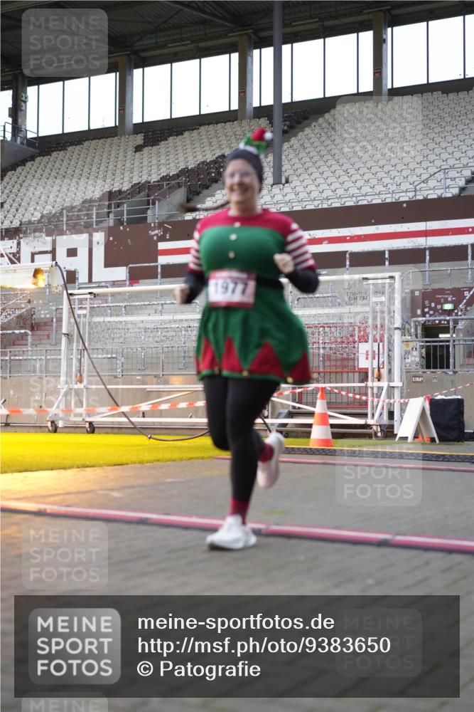 07.12.2025 - St. Pauli X-Mass-Run No. 15 Patografie http://msf.ph/oto/9383650 07.12.2025 10:25:09 Ziel 1012, 1977, 1987, 1995, 3962, 4121, 4201, 4204, 4284, 4335, 4431, 4513, 4514 meine-sportfotos.de