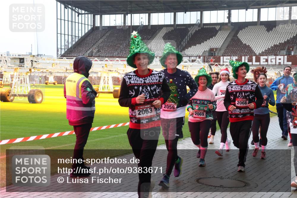 07.12.2025 - St. Pauli X-Mass-Run No. 15 Luisa Fischer http://msf.ph/oto/9383671 07.12.2025 11:26:52 Ziel 15, 2063, 2059, 26, 2069, 2066, 163, 205, 209, 610, 624, 674, 678, 1079, 1344, 1345, 1356, 1498, 1501, 1632, 1673, 2024, 2026, 2059, 2063, 2066, 2069, 2074, 2088, 2124, 2145, 2161, 2166, 2198, 2234, 2236, 2237, 2240, 2255, 2257, 2260, 2265, 2637, 2748, 2749, 2786, 2795, 2813, 2942, 3068, 3070, 3094, 3217, 3257, 3258, 3260, 3261, 3607, 4884 meine-sportfotos.de