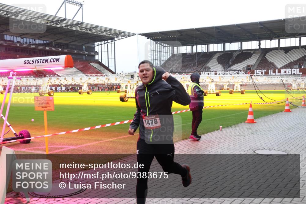 07.12.2025 - St. Pauli X-Mass-Run No. 15 Luisa Fischer http://msf.ph/oto/9383675 07.12.2025 10:54:37 Ziel 1478, 656, 1478, 1489, 4814 meine-sportfotos.de