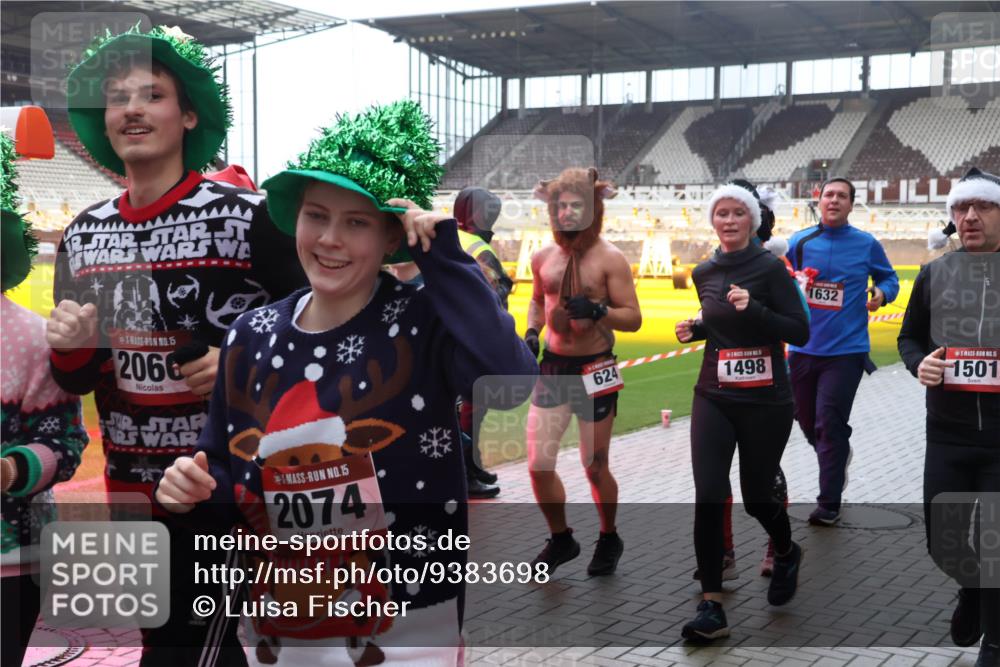 07.12.2025 - St. Pauli X-Mass-Run No. 15 Luisa Fischer http://msf.ph/oto/9383698 07.12.2025 11:26:55 Ziel 15, 2066, 15, 2074, 624, 1498, 1632, 15, 1501, 205, 209, 610, 624, 674, 678, 1344, 1345, 1356, 1498, 1501, 1632, 2024, 2026, 2059, 2063, 2066, 2069, 2074, 2088, 2124, 2145, 2161, 2166, 2175, 2176, 2198, 2234, 2236, 2237, 2240, 2255, 2257, 2260, 2265, 2637, 2748, 2749, 2786, 2795, 2813, 2942, 3094, 3217, 3257, 3258, 3260, 3261, 3607, 4884 meine-sportfotos.de