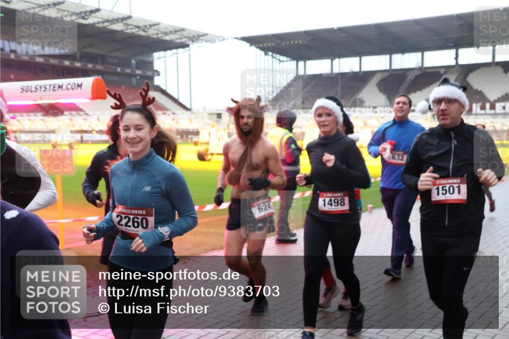 07.12.2025 - St. Pauli X-Mass-Run No. 15 Luisa Fischer http://msf.ph/oto/9383703 07.12.2025 11:26:56 Ziel 2260, 624, 1498, 632, 1501, 205, 209, 610, 624, 674, 1345, 1498, 1501, 1632, 2024, 2026, 2059, 2063, 2066, 2069, 2074, 2088, 2124, 2145, 2161, 2166, 2175, 2176, 2198, 2234, 2236, 2237, 2240, 2255, 2257, 2260, 2265, 2637, 2748, 2749, 2786, 2795, 2813, 2942, 3094, 3217, 3257, 3258, 3260, 3261, 3607, 4884 meine-sportfotos.de