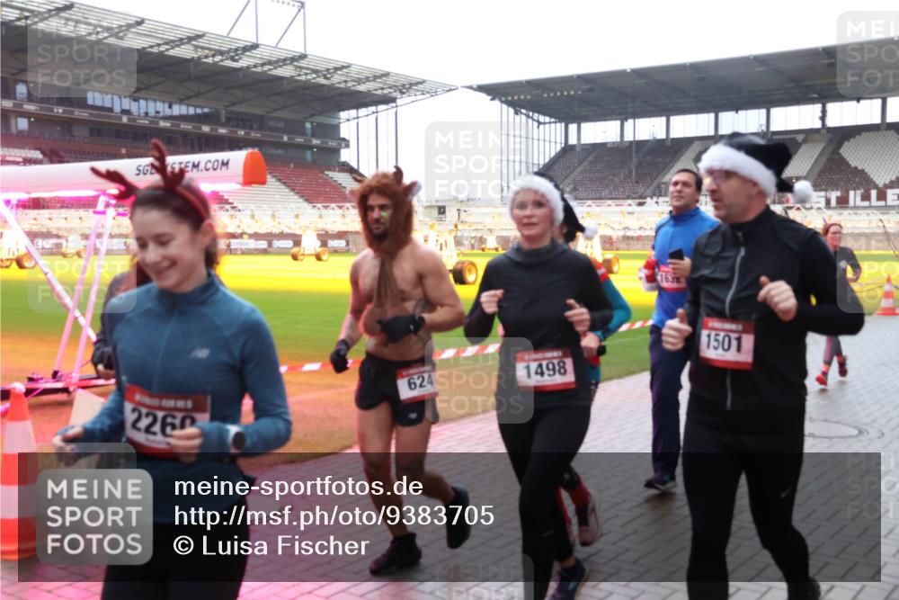 07.12.2025 - St. Pauli X-Mass-Run No. 15 Luisa Fischer http://msf.ph/oto/9383705 07.12.2025 11:26:56 Ziel 226, 624, 1498, 1501, 205, 209, 610, 624, 674, 1345, 1498, 1501, 1632, 2024, 2026, 2059, 2063, 2066, 2069, 2074, 2088, 2124, 2145, 2161, 2166, 2175, 2176, 2198, 2234, 2236, 2237, 2240, 2255, 2257, 2260, 2265, 2637, 2748, 2749, 2786, 2795, 2813, 2942, 3094, 3217, 3257, 3258, 3260, 3261, 3607, 4884 meine-sportfotos.de