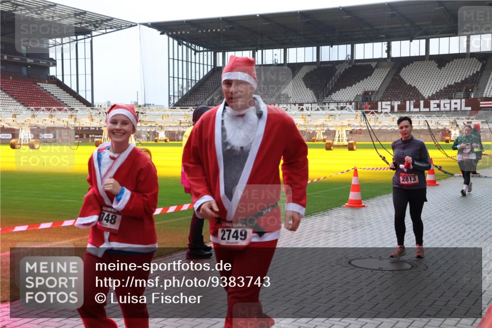 07.12.2025 - St. Pauli X-Mass-Run No. 15 Luisa Fischer http://msf.ph/oto/9383743 07.12.2025 11:27:01 Ziel 748, 1, 2749, 2813, 1345, 205, 209, 610, 624, 1345, 1498, 1501, 1632, 2024, 2026, 2059, 2063, 2066, 2069, 2074, 2124, 2175, 2176, 2234, 2236, 2237, 2240, 2257, 2260, 2637, 2748, 2749, 2786, 2789, 2790, 2795, 2813, 2942, 2972, 2979, 3094, 3217, 3257, 3258, 3260, 3261, 3607, 4884 meine-sportfotos.de