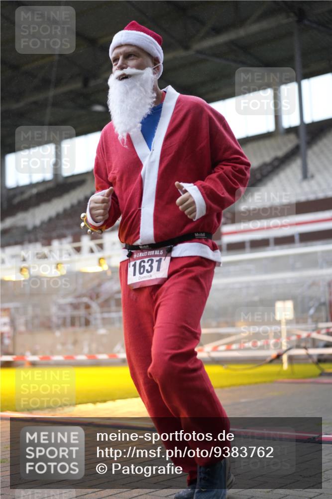 07.12.2025 - St. Pauli X-Mass-Run No. 15 Patografie http://msf.ph/oto/9383762 07.12.2025 10:25:19 Ziel 1247, 1631, 1977, 1987, 1995, 2029, 3962, 4118, 4119, 4121, 4201, 4204, 4284, 4335, 4445, 4482, 4485 meine-sportfotos.de