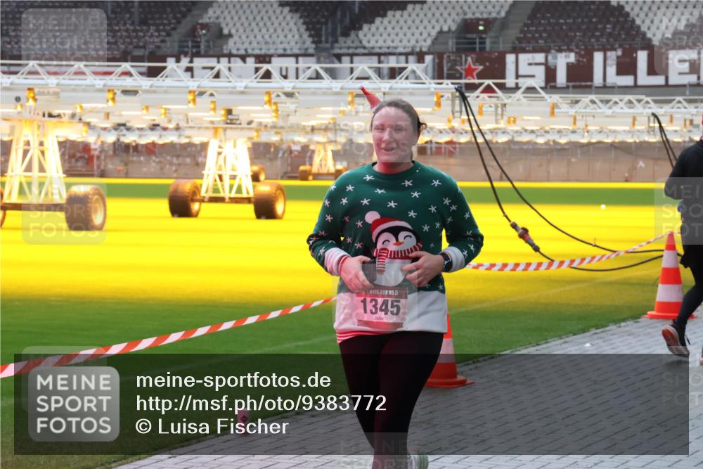 07.12.2025 - St. Pauli X-Mass-Run No. 15 Luisa Fischer http://msf.ph/oto/9383772 07.12.2025 11:27:04 Ziel 15, 1345, 205, 209, 610, 624, 1080, 1345, 1498, 1501, 1632, 2024, 2026, 2059, 2063, 2066, 2069, 2072, 2074, 2124, 2175, 2176, 2234, 2236, 2237, 2240, 2257, 2260, 2637, 2748, 2749, 2786, 2789, 2790, 2795, 2813, 2942, 2972, 2979, 3217, 3257, 3258, 3260, 3261, 3607, 4884 meine-sportfotos.de