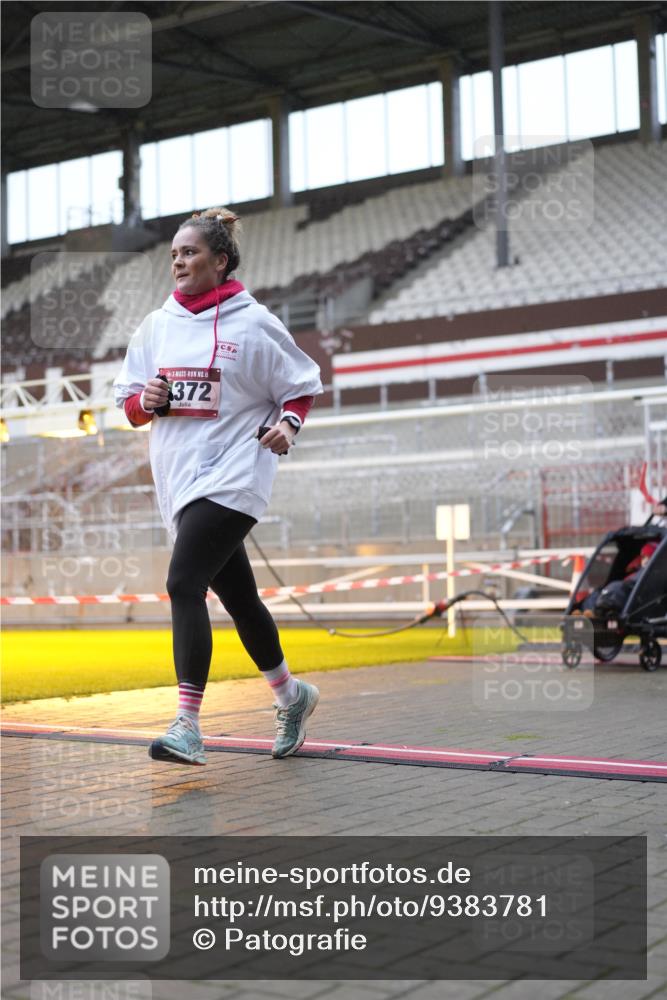 07.12.2025 - St. Pauli X-Mass-Run No. 15 Patografie http://msf.ph/oto/9383781 07.12.2025 10:25:27 Ziel 1247, 1631, 2029, 2680, 3742, 4118, 4119, 4121, 4162, 4164, 4201, 4202, 4204, 4284, 4372, 4373, 4445, 4482, 4485 meine-sportfotos.de