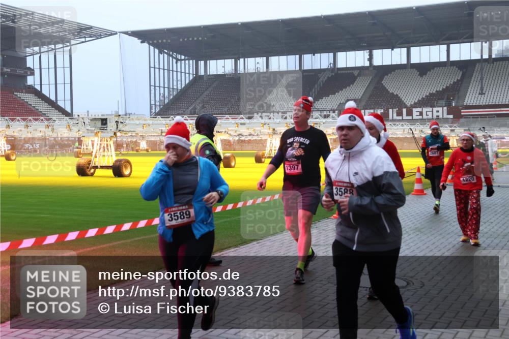 07.12.2025 - St. Pauli X-Mass-Run No. 15 Luisa Fischer http://msf.ph/oto/9383785 07.12.2025 10:13:48 Ziel 3589, 1397, 3588, 2687, 1220, 80, 88, 970, 1044, 1062, 1126, 1220, 1397, 1699, 1733, 2687, 2711, 2712, 2905, 3588, 3589, 4081, 4082, 4083, 4487, 4664 meine-sportfotos.de